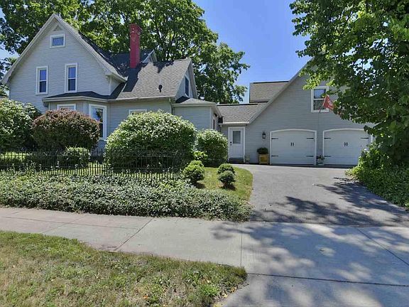 4th image of 104 S Elmwood Ave