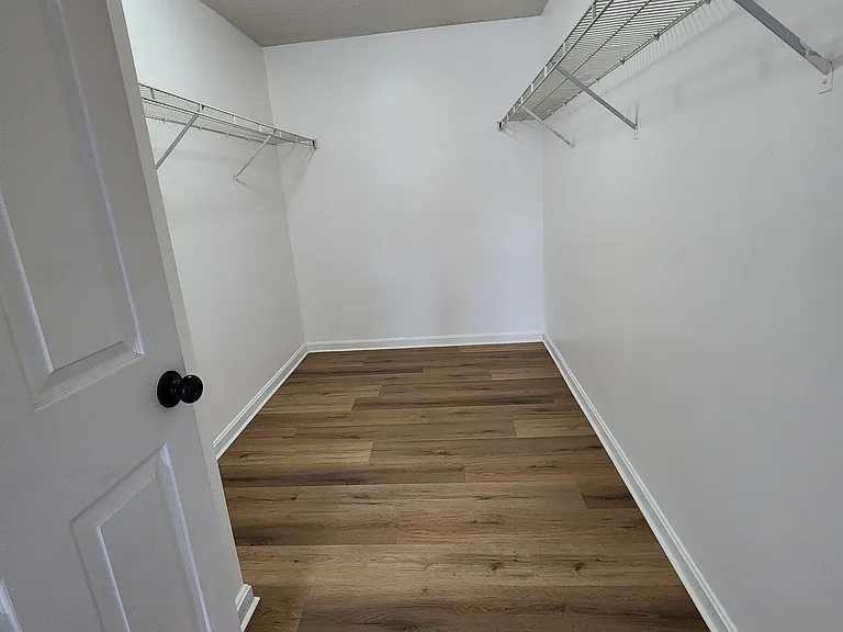 7-8 Irene St #4 — Photo 11