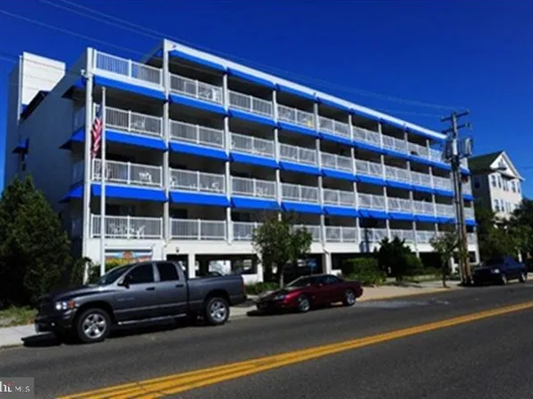928 Wesley Ave APT 210, Ocean City, NJ 08226