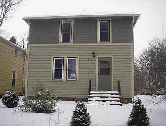 1st image of 318 E Cross St