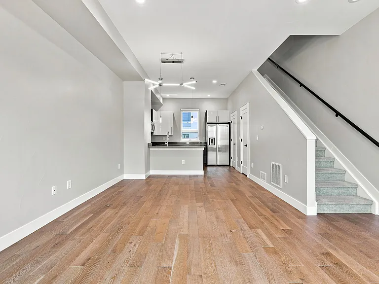 3832 Jason St #5A — Photo 20