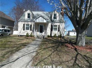 18 Bina Ave, Windsor, CT 06095