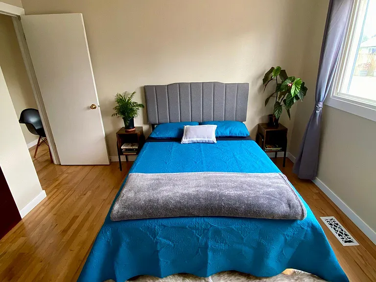 Second bedroom