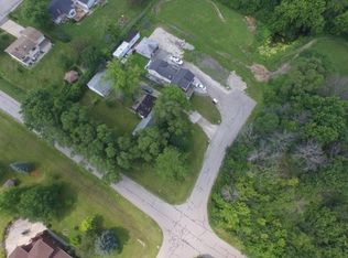 17W278 Byron Ave, Addison, IL 60101