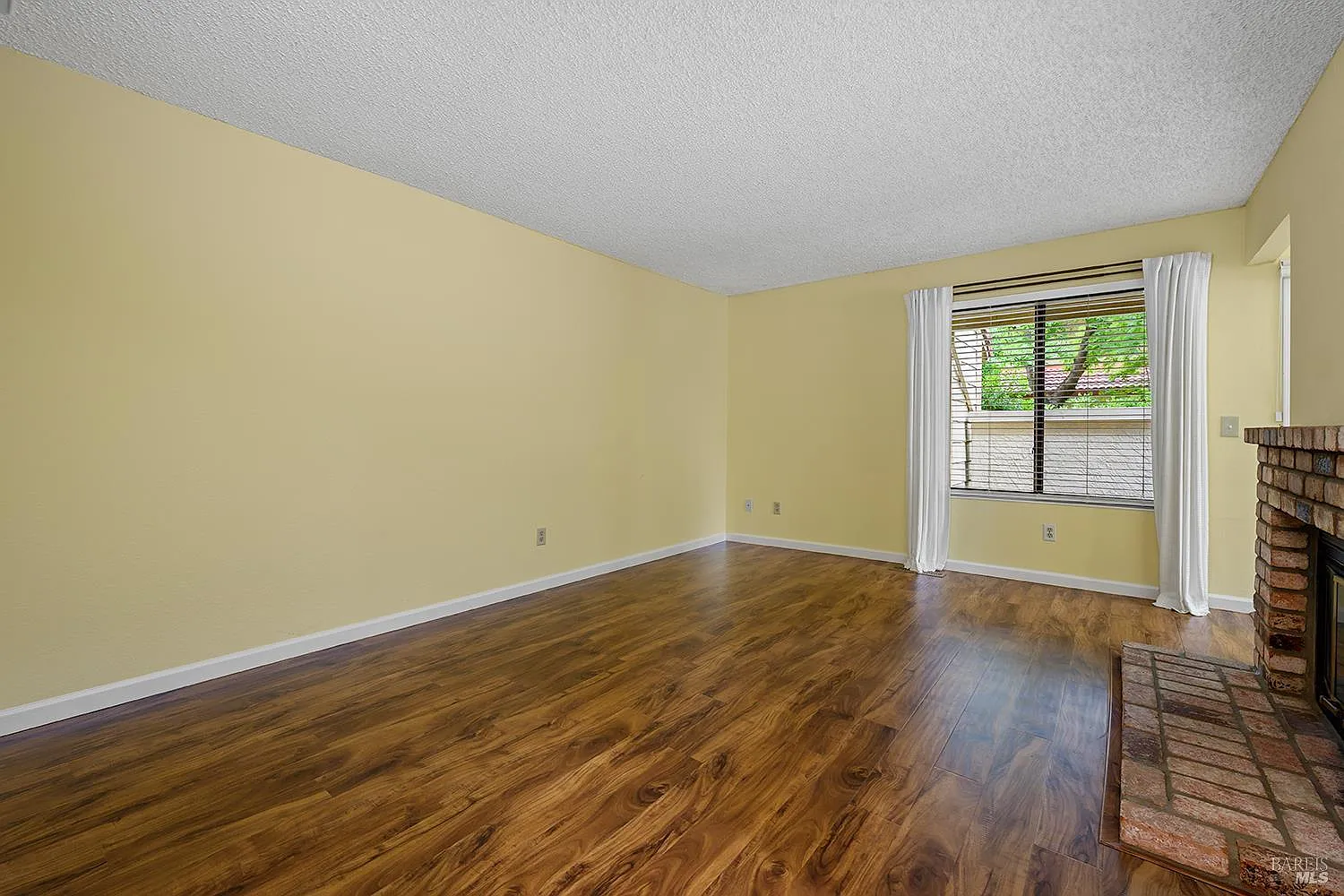 126 Park Place Drive - Photo 5