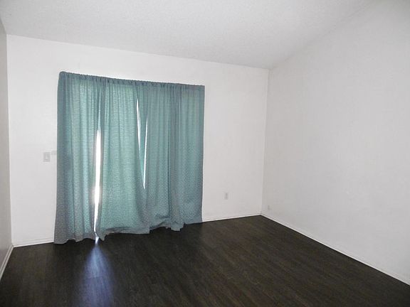 5th image of 3956 Salt Creek Way