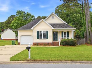 804 S Phillips Pointe Dr, Fuquay Varina, NC 27526
