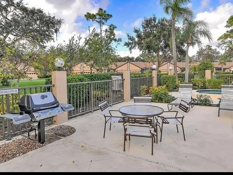 5779 Avista Dr — Photo 30