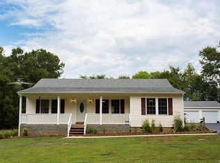 12631 Lodore Rd, Amelia Court House, VA 23002