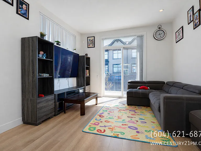 14151 58a Ave #8 — Photo 5