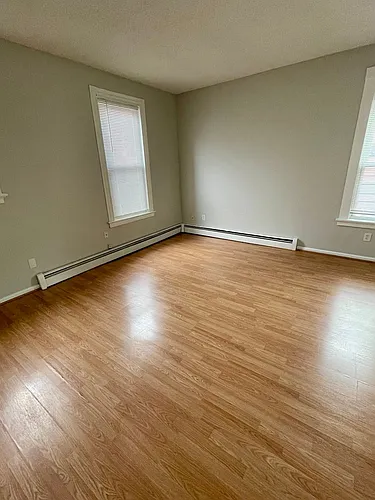 135 Howe St Photo 1