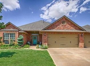17417 Marsh Hawk Ct, Edmond, OK 73012