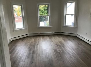 11 Blossom St #2, Worcester, MA 01609