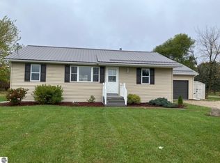 4471 N Mission Rd, Rosebush, MI 48878