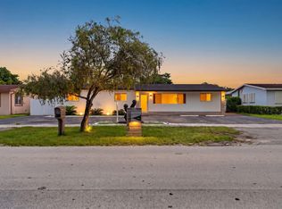 10040 SW 32nd St, Miami, FL 33165