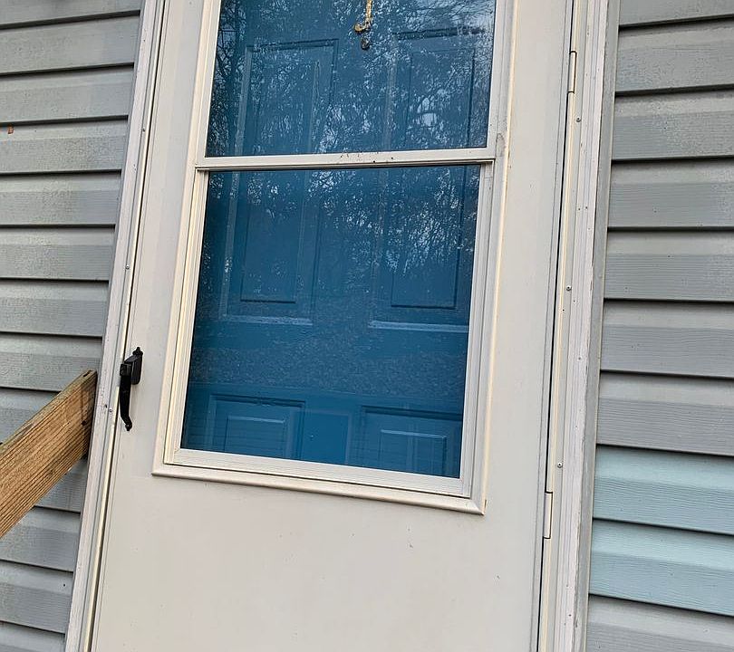 1st image of 734 Ryan St #10678089