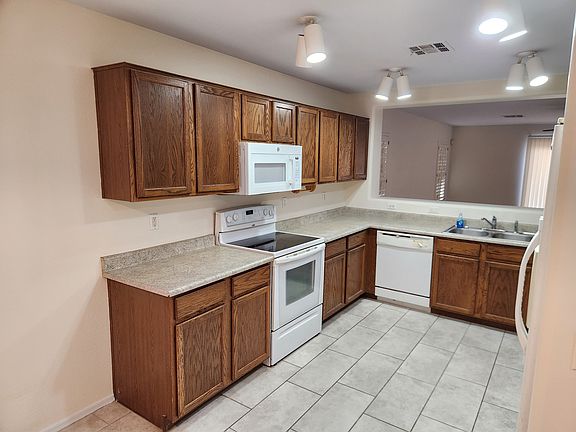 3rd image of 1503 S 228th Ct