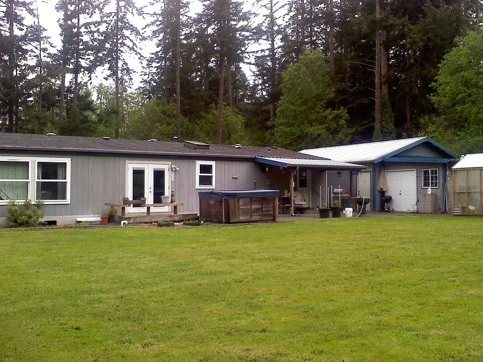 2nd image of 272 E Sleeper Rd