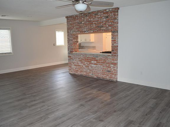 5th image of 5442 Cole St