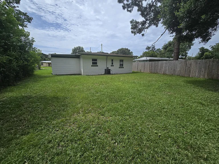 56 Norwood Dr — Photo 14