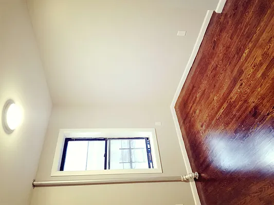 Rented by Bruma Realty LLC | media 7