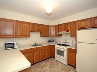 17 Fir Ct, Flemington, NJ 08822