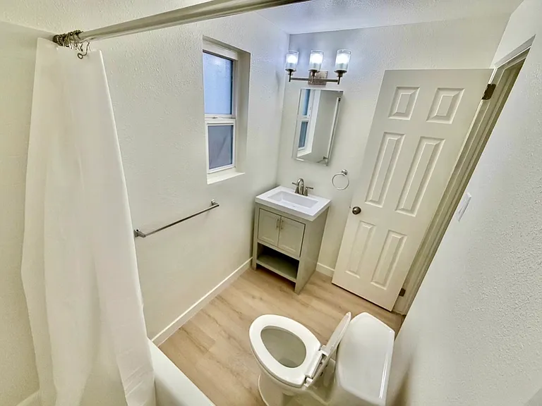 1143 Akron St #1143 — Photo 12