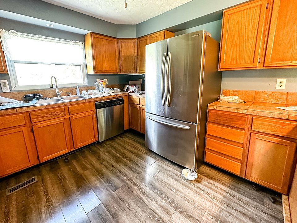 5201 Rockcastle Rd, Inez, KY 41224 MLS 117693 Zillow