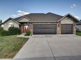 1464 S Appomattox Ave, Republic, MO 65738