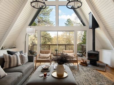 27582 N Bay Rd, Lake Arrowhead, CA, 92352