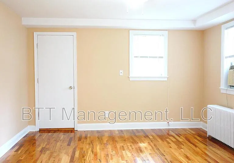 8210 Greenwood Ave #1 — Photo 11