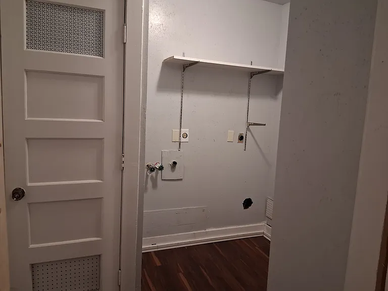 4411 Lakewood Dr — Photo 14
