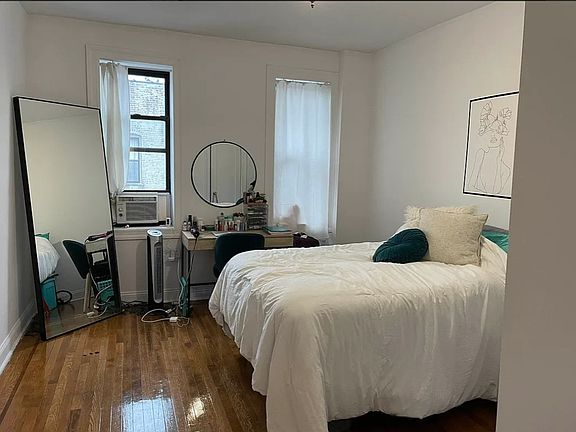 4th image of 89 Crooke Ave APT 6D