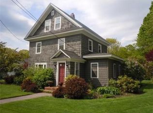 153 Lions Mouth Rd, Amesbury, MA 01913