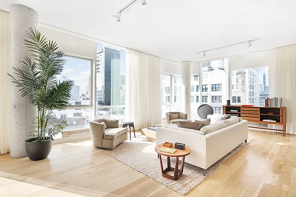 Rented by Compass | media 22