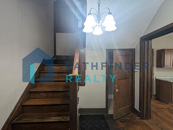 4th image of 973 Manhattan Ave
