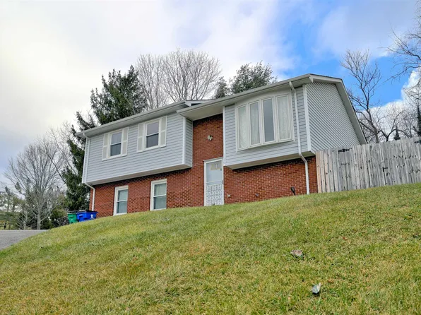 1170 George Edward Via, Christiansburg, VA 24073