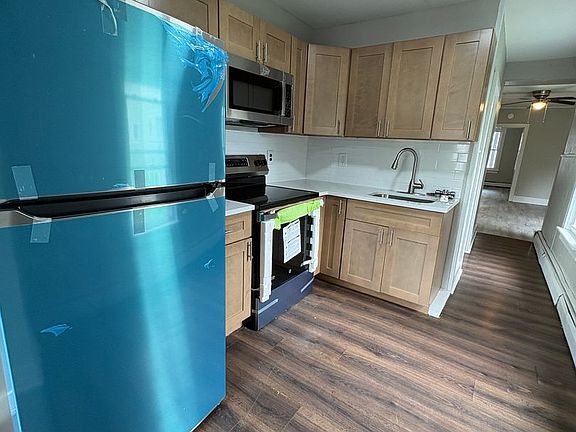 3rd image of 117-119 N 9th St #101
