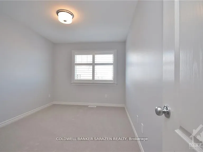 538 Sonmarg Cres — Photo 24
