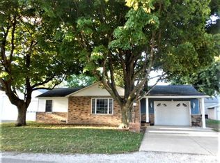 409 Harmon St, Fairmount, IL 61841