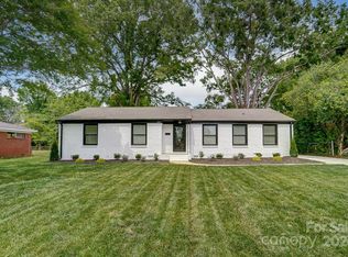 3909 Sudbury Rd, Charlotte, NC 28205