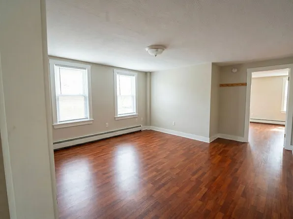 84 Birch St #201, Biddeford, ME 04005