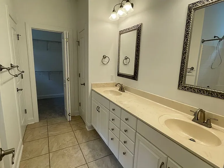 603 Salem Ct — Photo 18