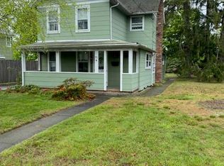 85 Jennings Ave, Patchogue, NY 11772