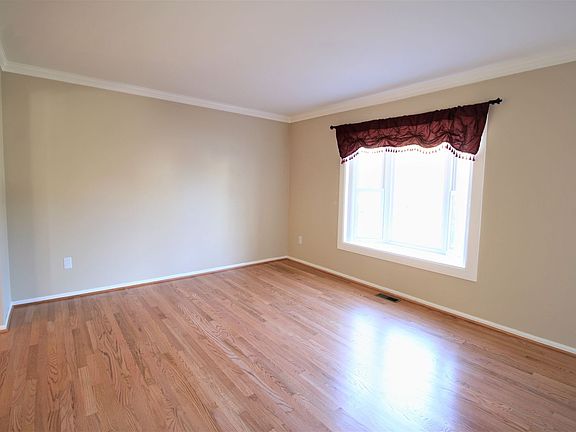 5th image of 1316 Cold Harbor Ct