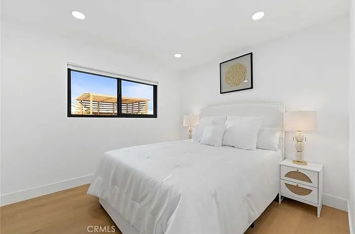 6051 Santa Barbara Ave — Photo 8