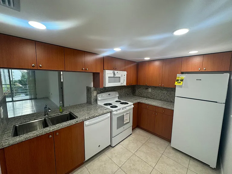 14170 SW 84th St #201F — Photo 61