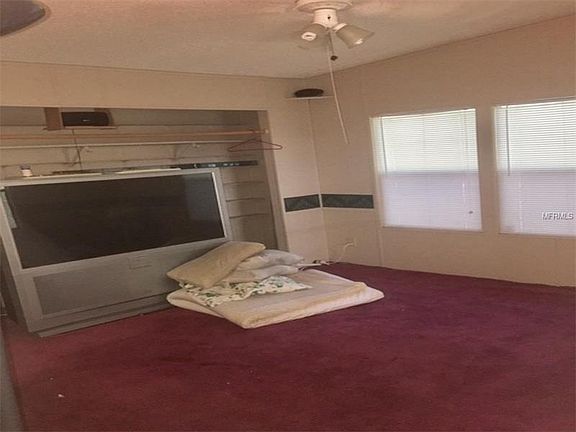 2nd image of 2714 Cranmoor Dr