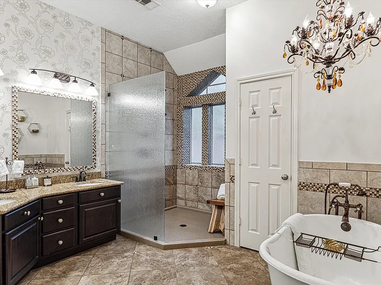 403 Airybrook Ln — Photo 22