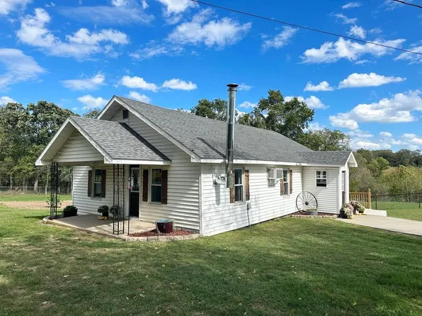 9555 S 325th Rd, El Dorado Springs, MO 64744